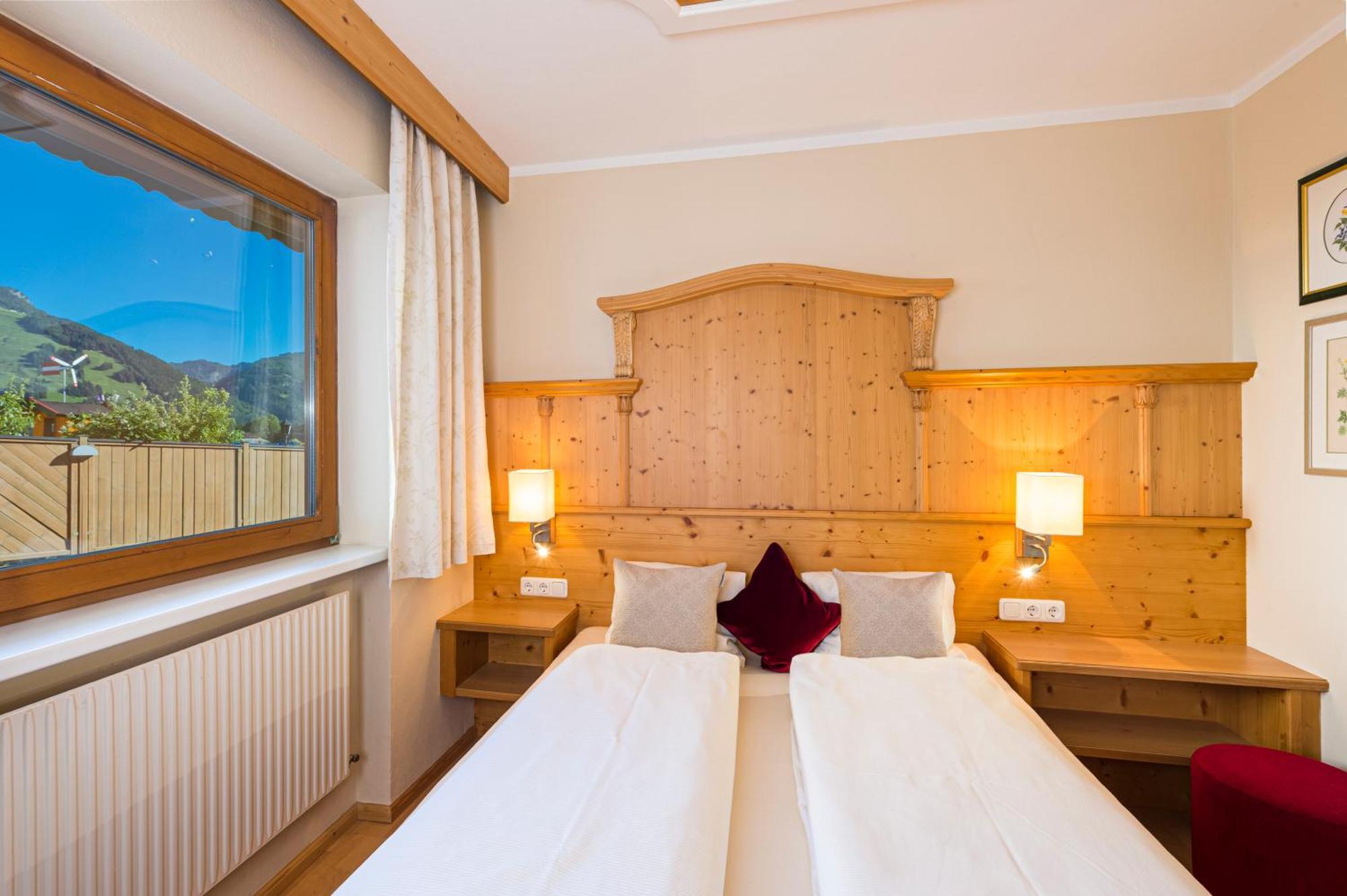 Apartments Tirolerhaus Kossen Bilik gambar